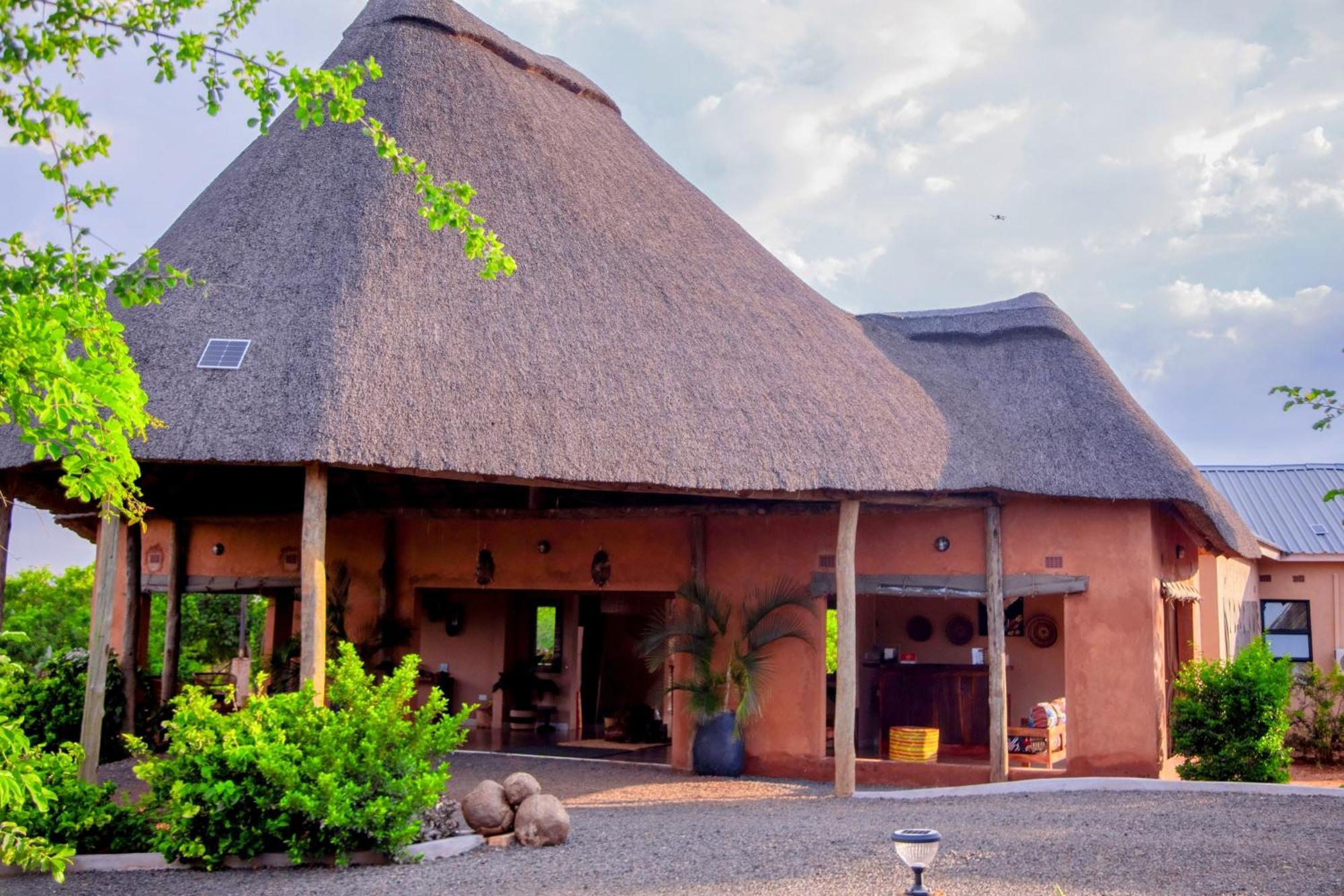 The Nkhosi Livingstone Lodge And Spa Exteriör bild